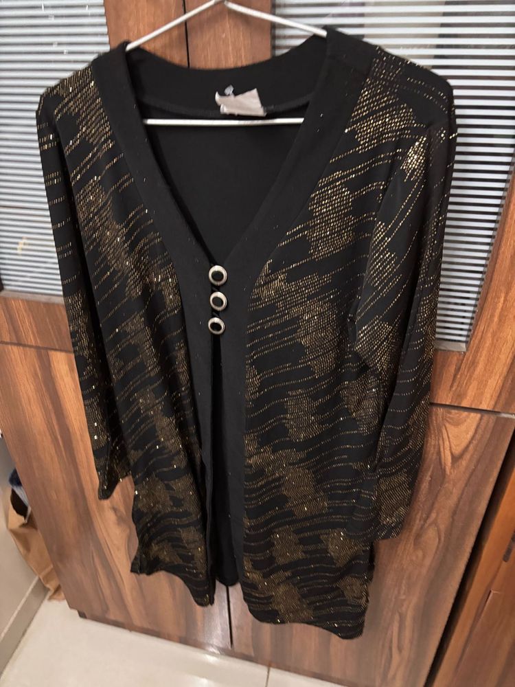 Elegant Black &amp; Gold party wear Shrug