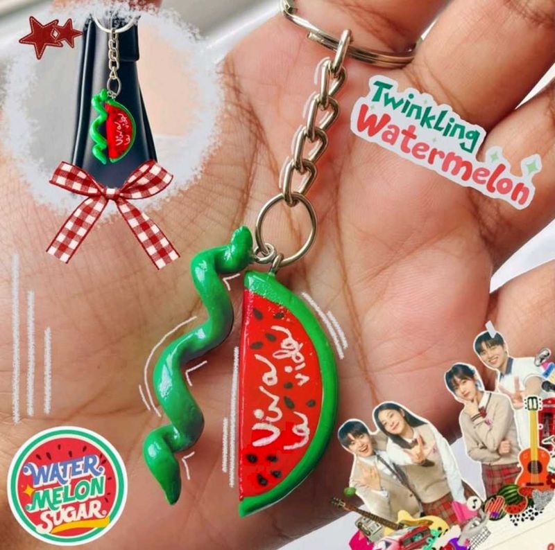 🍉 Viva La Vida Twinkling Watermelon Keychain