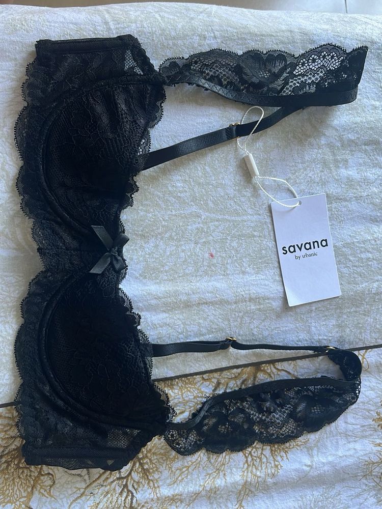 Savana Black Lace Bra with Tag