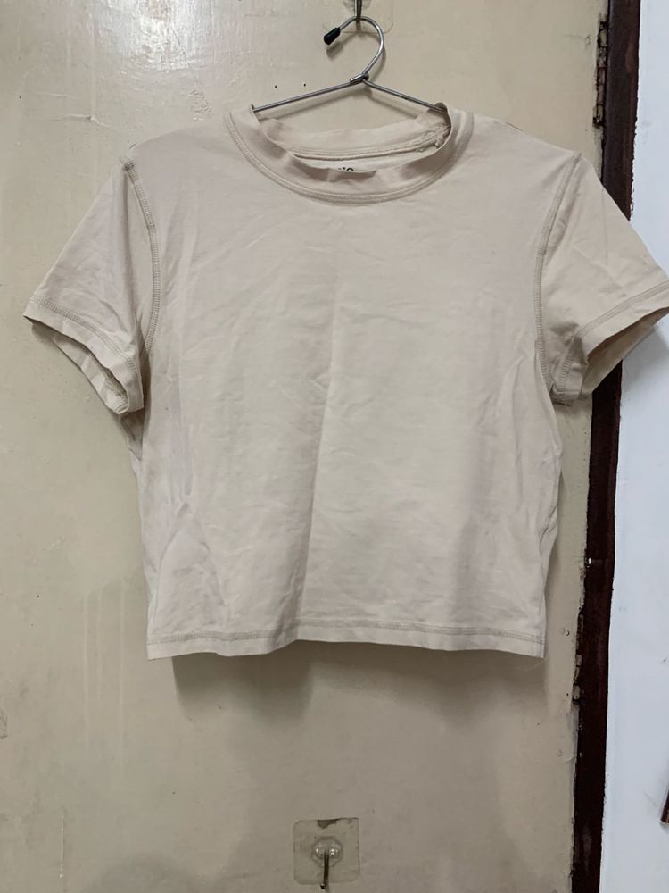 Basic Cream Cropped T-Shirt