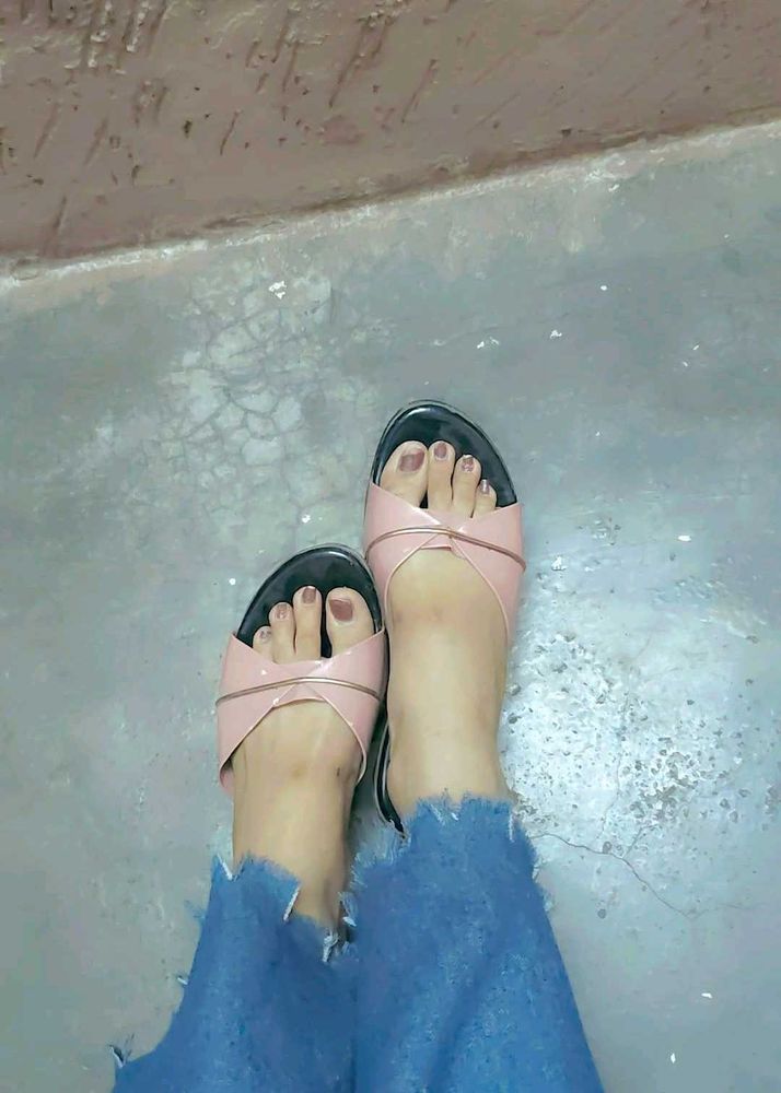 Stylish Pink Flat Sandals