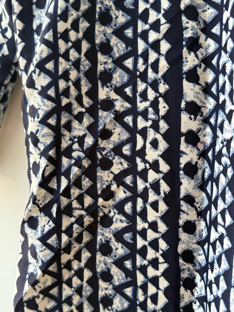 Chic Navy Tribal Geometric Print Top