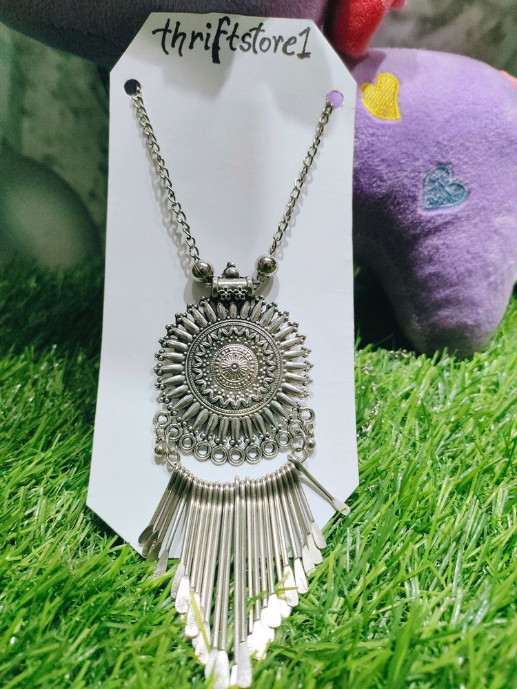 Long Pendant