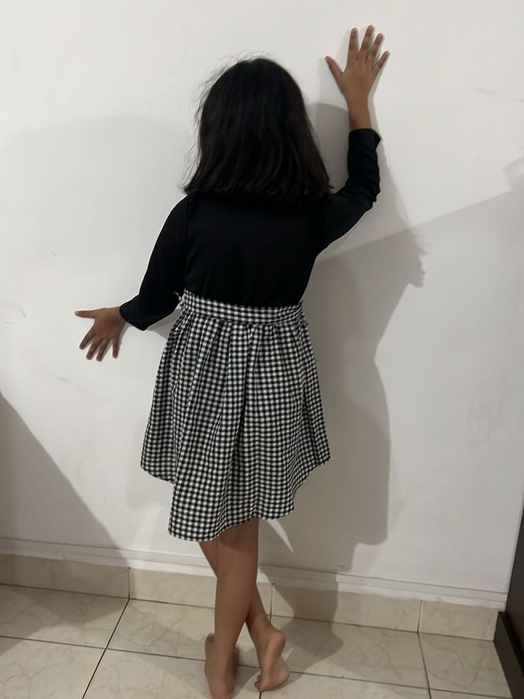 Cute Black &amp; White Girls Dress
