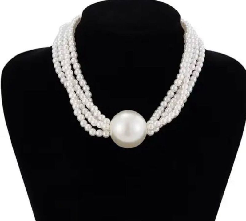 Elegant Multi-Strand Pearl Necklace