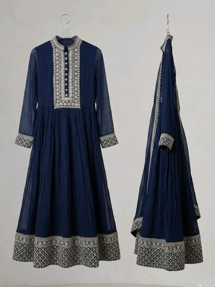 Elegant Navy Blue Embroidered Kurta Set