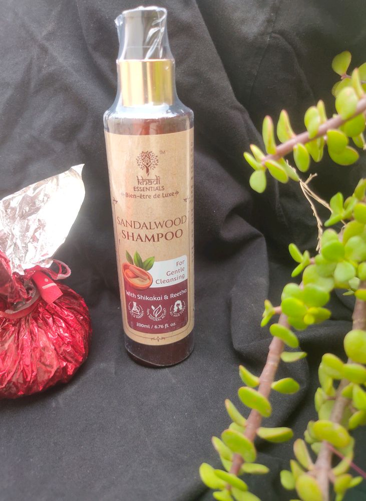 Khadi Essential Sandalwood Shampoo For Hair Regrow