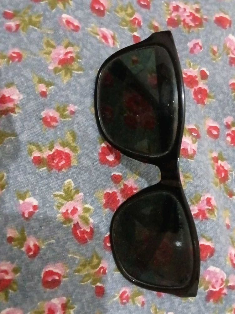 Classic Black Sunglasses
