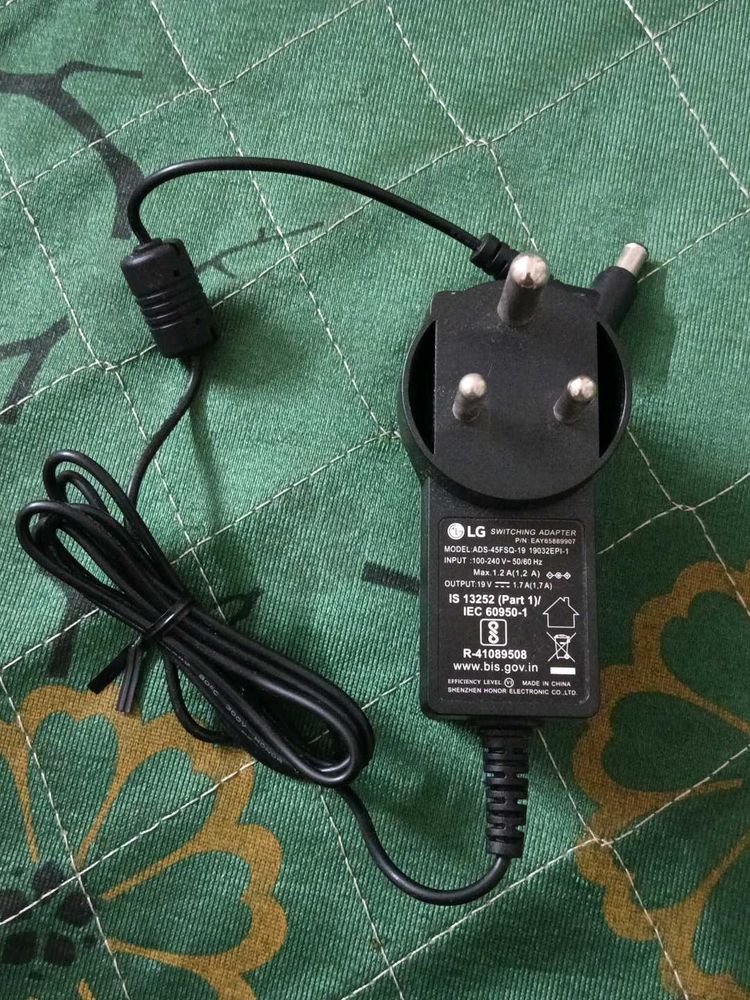 LG Switching Power Adapter