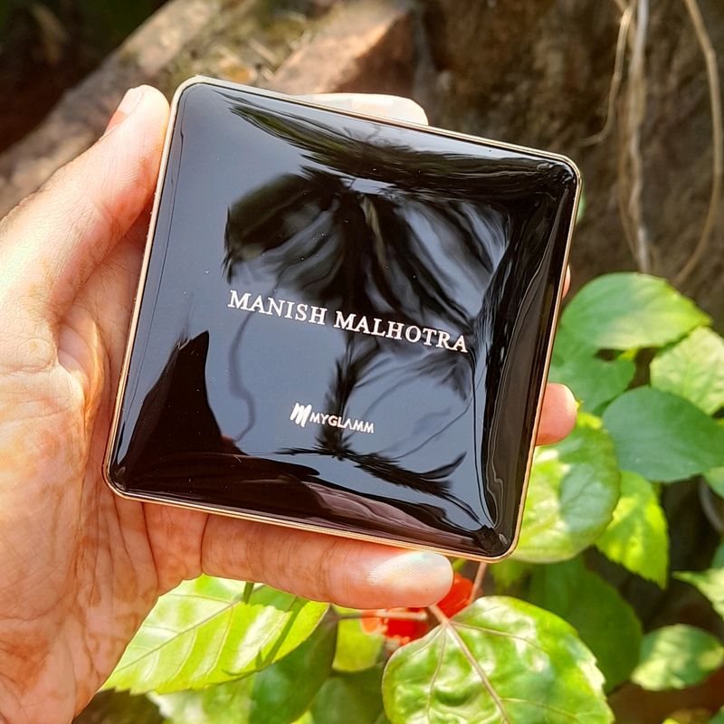COMPACT POWDER- Manish Malhotra