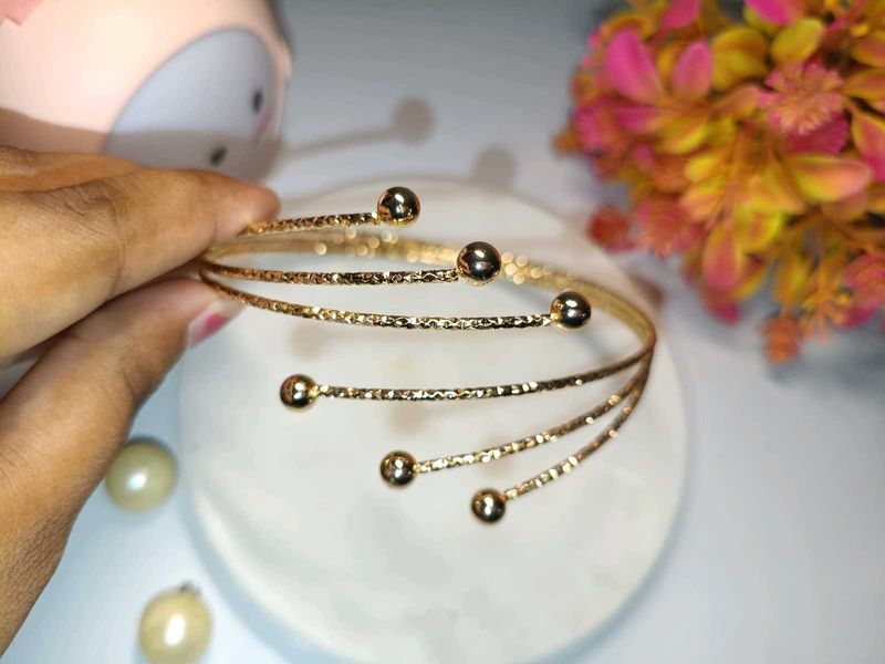 Elegant Gold Arm Cuff Bracelet