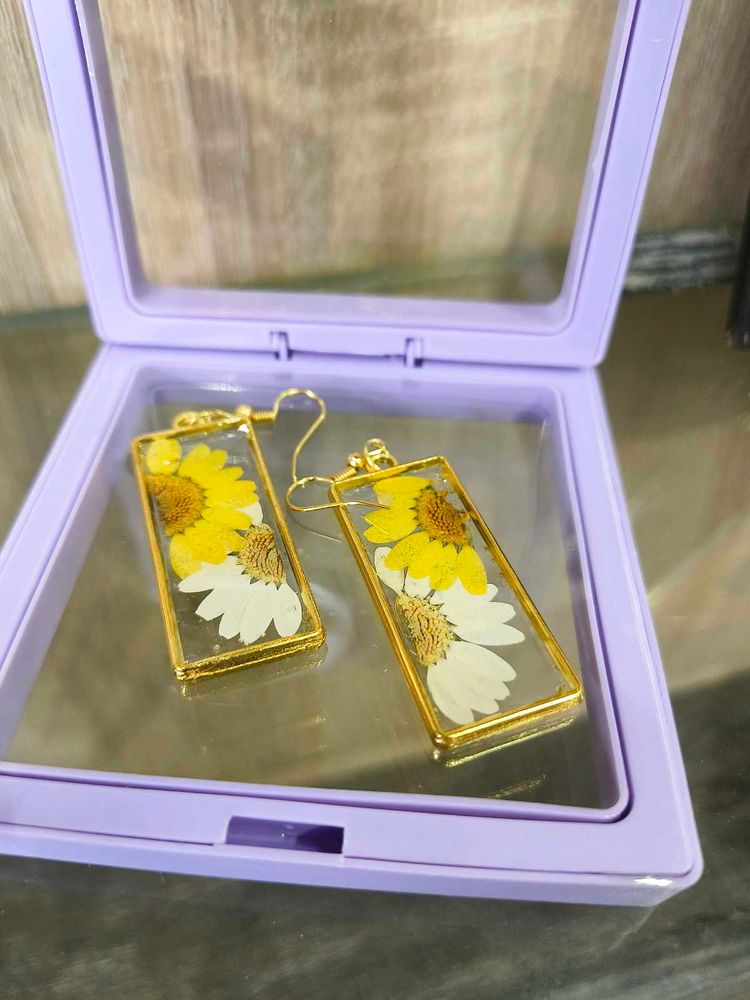 Pressed Flower Resin Earrings