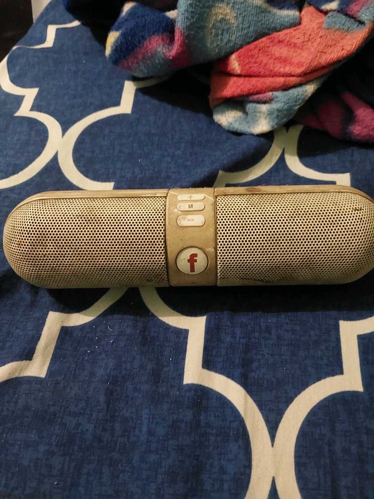 Beats Pill Speaker - Portable Wireless Sound