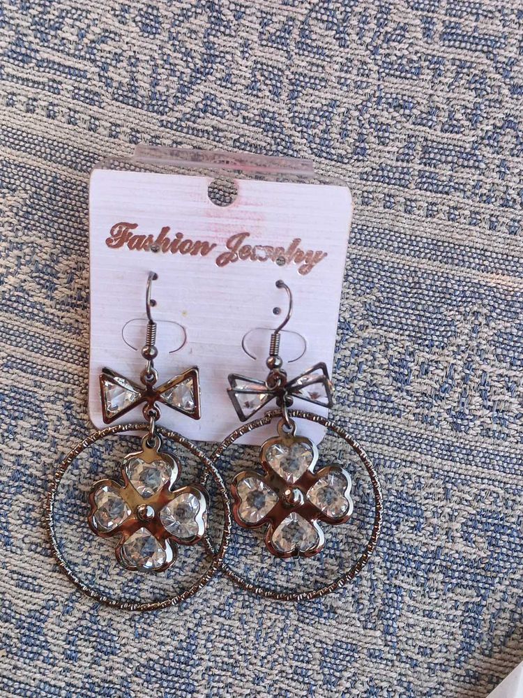 Sparkling Clover &amp; Bow Drop Earrings