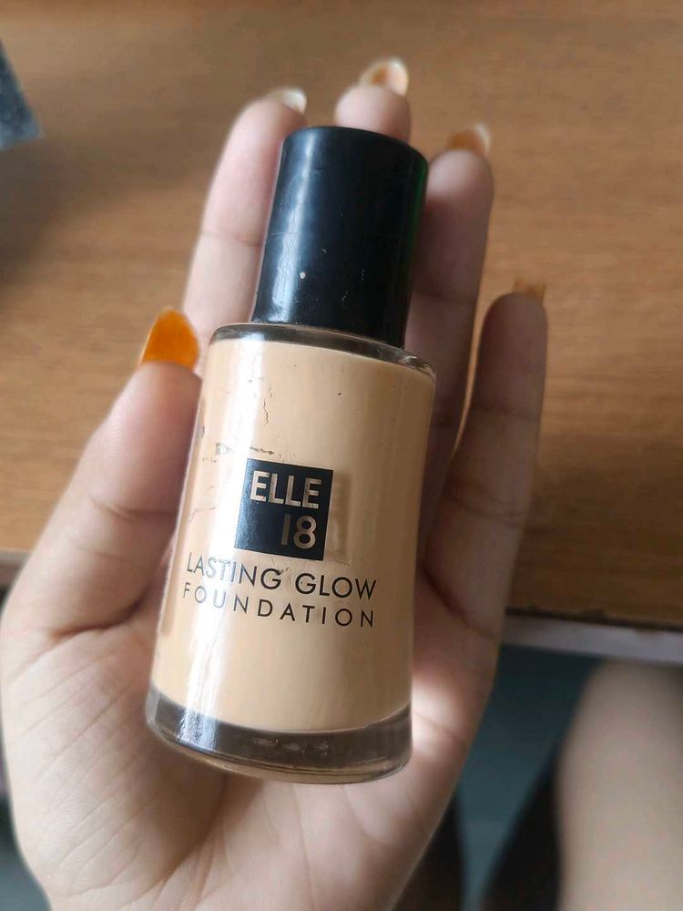 Elle 18 Lasting Glow Foundation