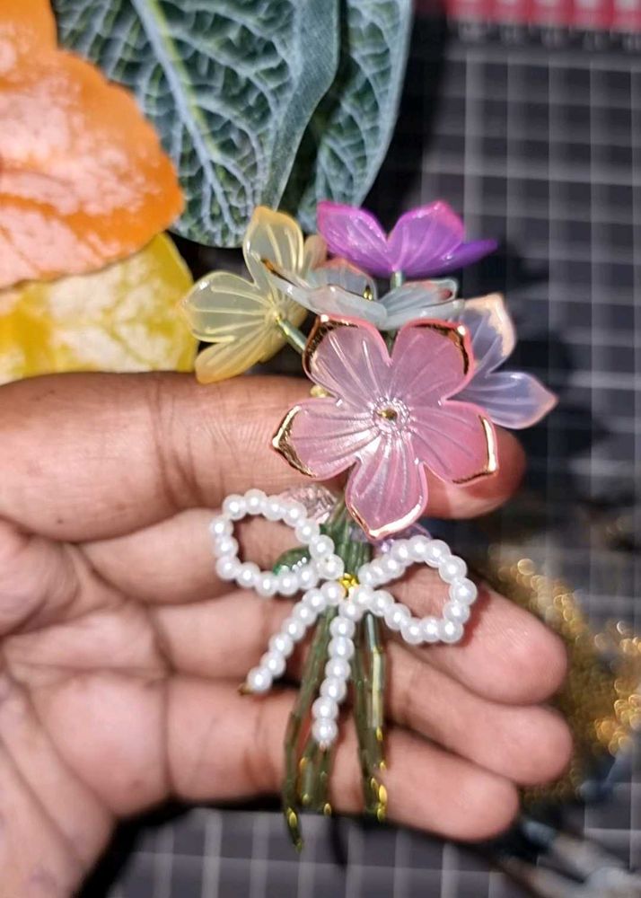 flower bouquet key chain with Pearl Bow