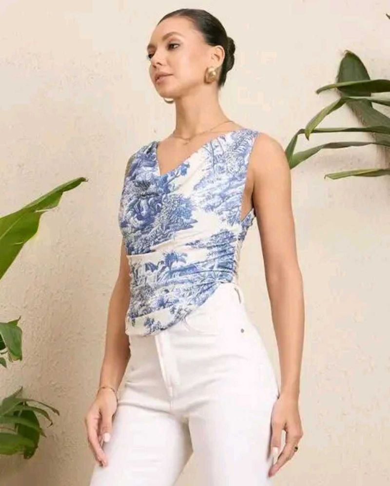 Blue &amp; White Printed Sleeveless Top
