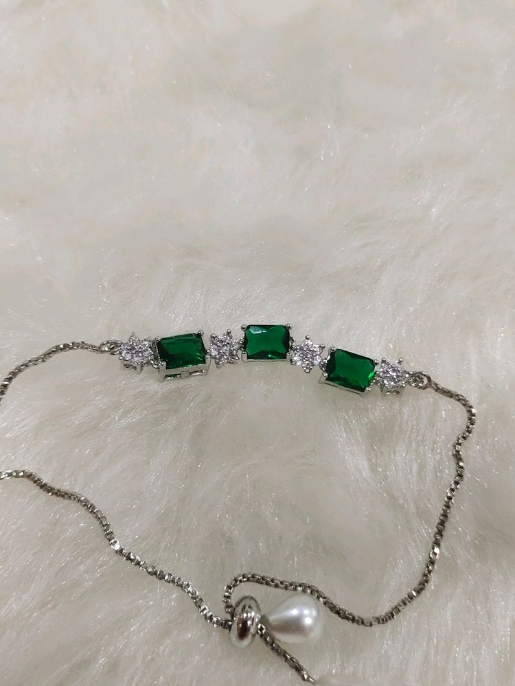 Emerald Stone Bracelet