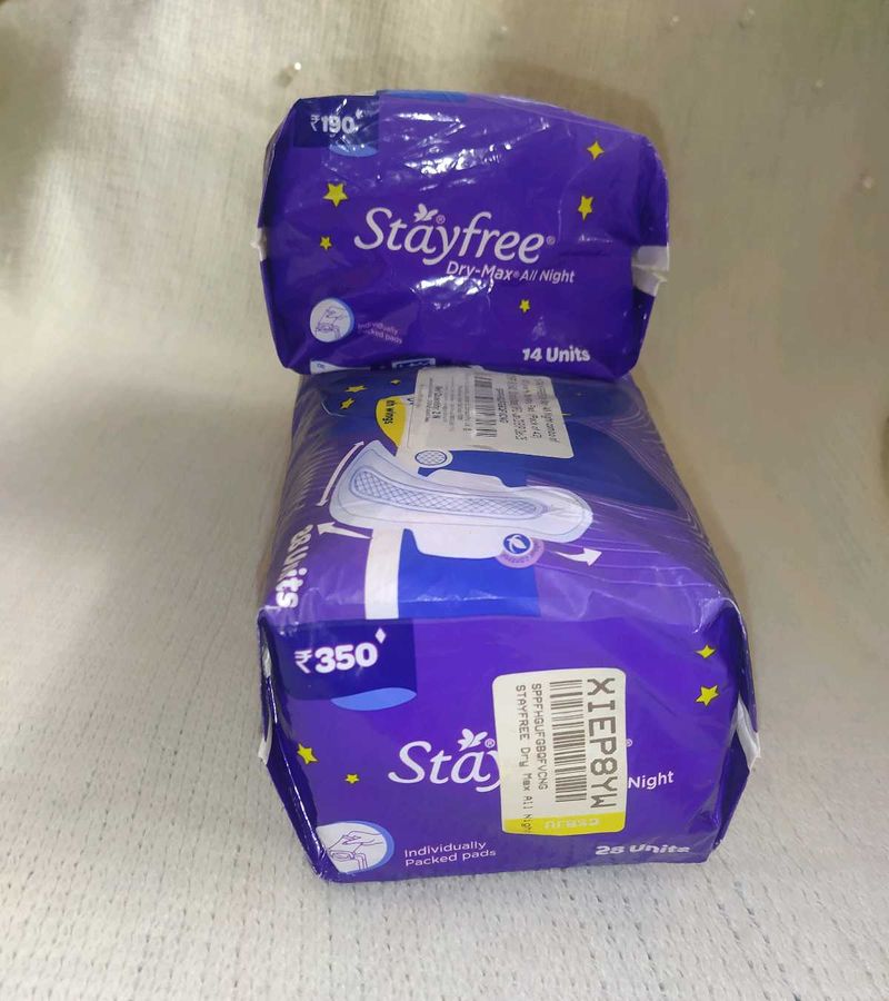 Combo Stayfree Dry Max All Night 42 Sanitary Pads