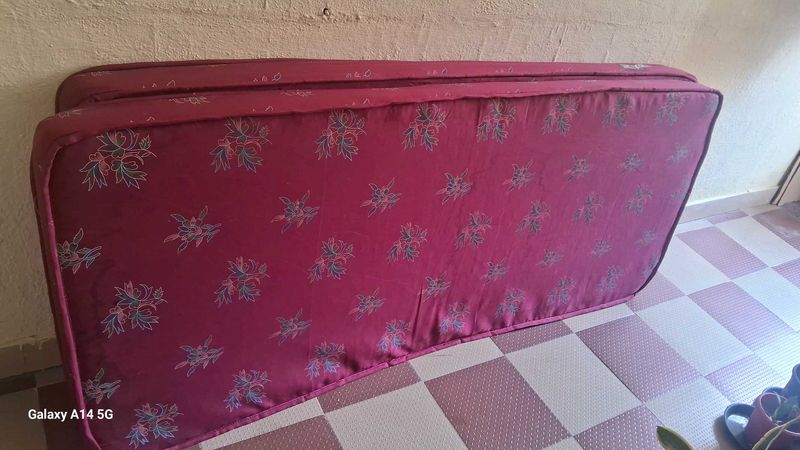 Comfortable Maroon Floral Mattress