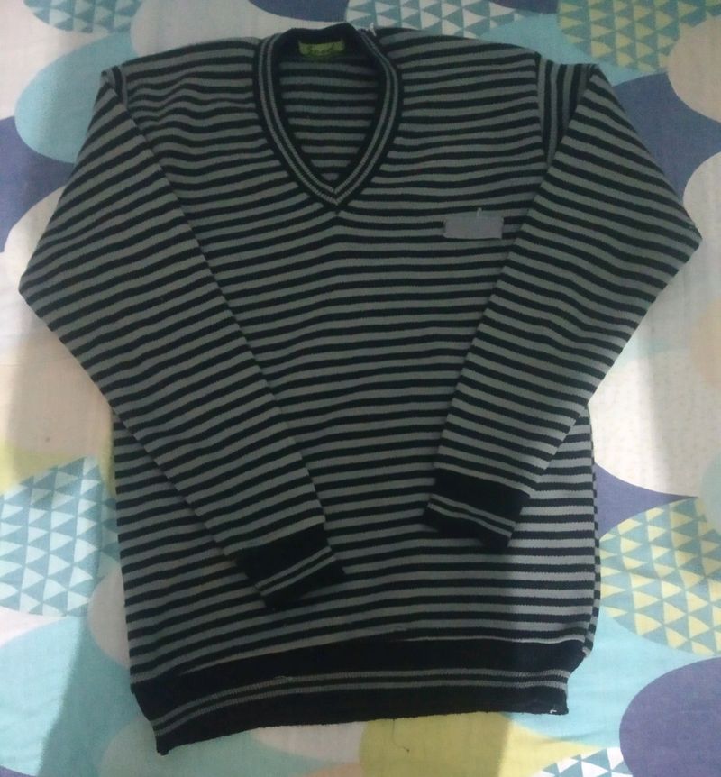 Buy Women Sweater At Affordable Prices