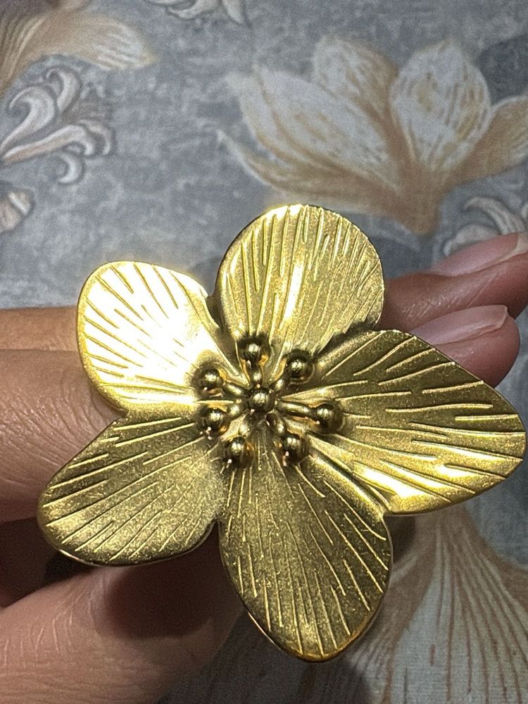Gold Flower Statement Ring