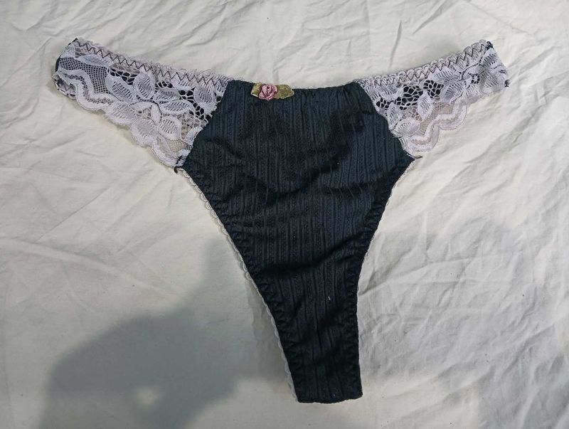 Lace Trimmed 💛Thong Panty