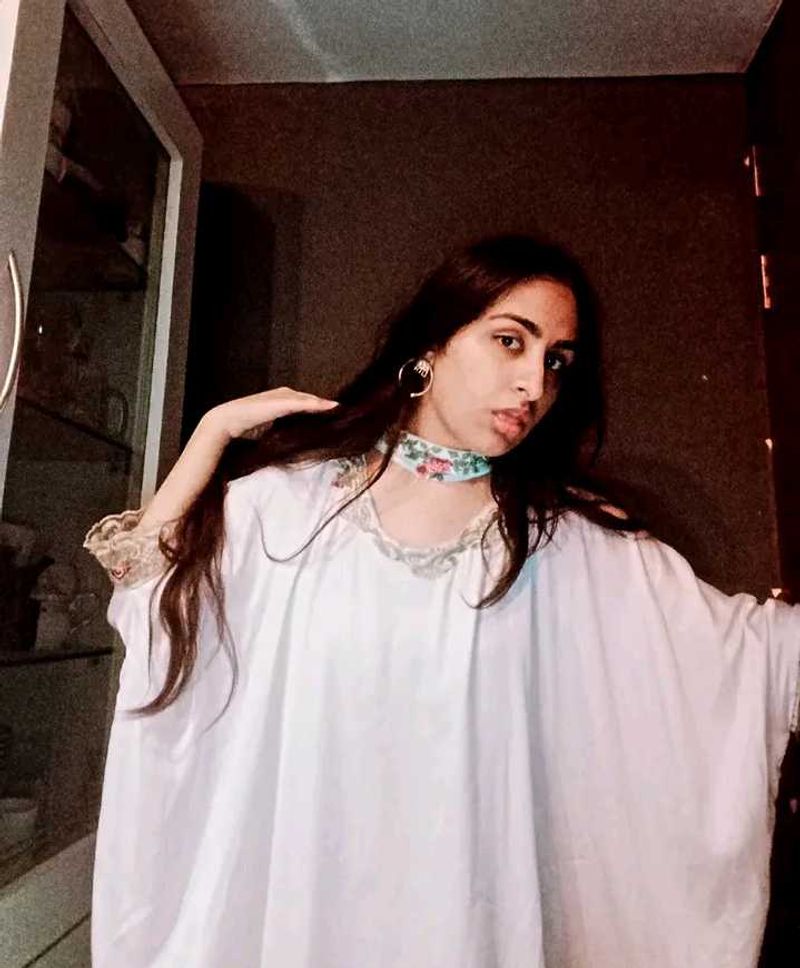 Gulf traditional beautiful kaftan abaya