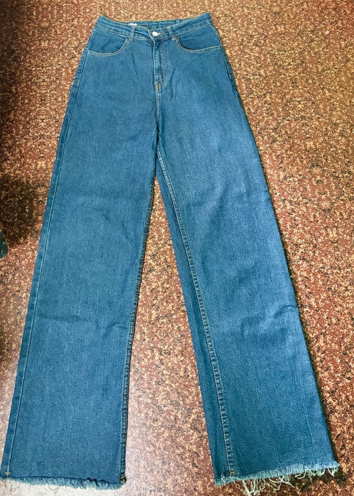 Dark blue baggy jeans