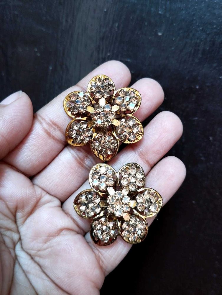 Sparkling Flower Stud Earrings