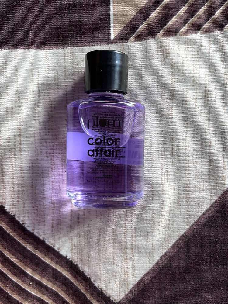 Plum Color Affair Nail Polish And Pouch