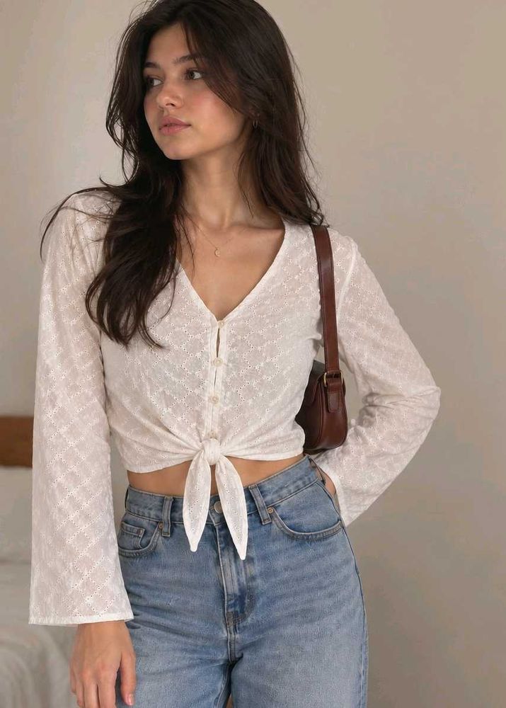 H&amp;M White Embroidered Eyelet V-Neck Top
