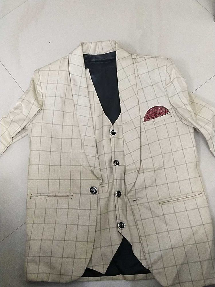 BOY's Checkered Suit