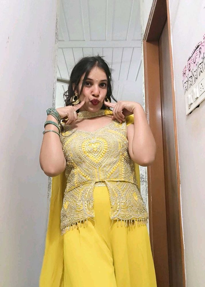 🔥Yellow Kurta Set with Palazzo