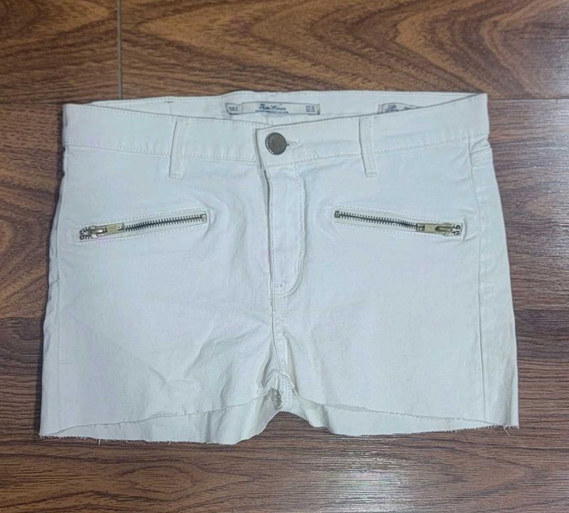 Zara White Denim Zipper Pocket Shorts