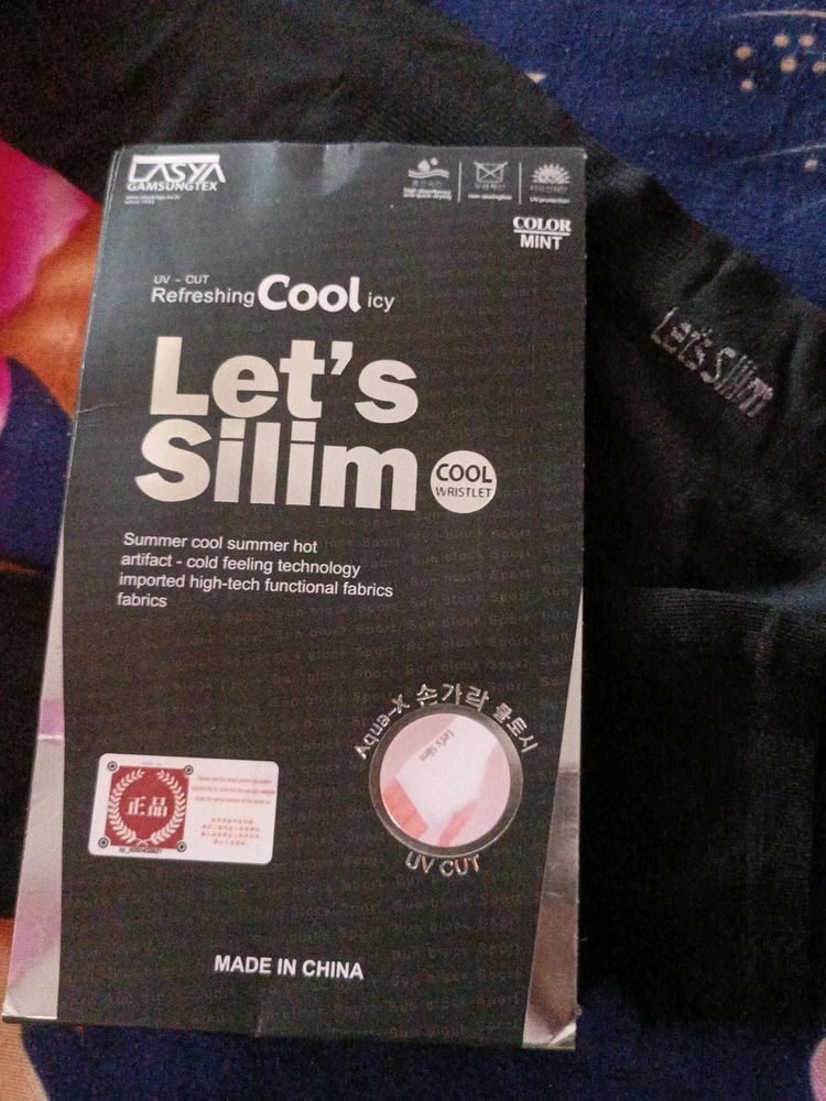 Let's Silim Cool Wristlet