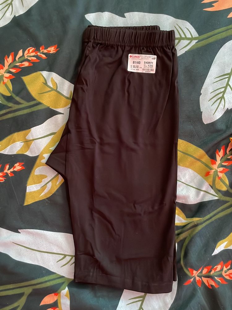Black Shorts XXL
