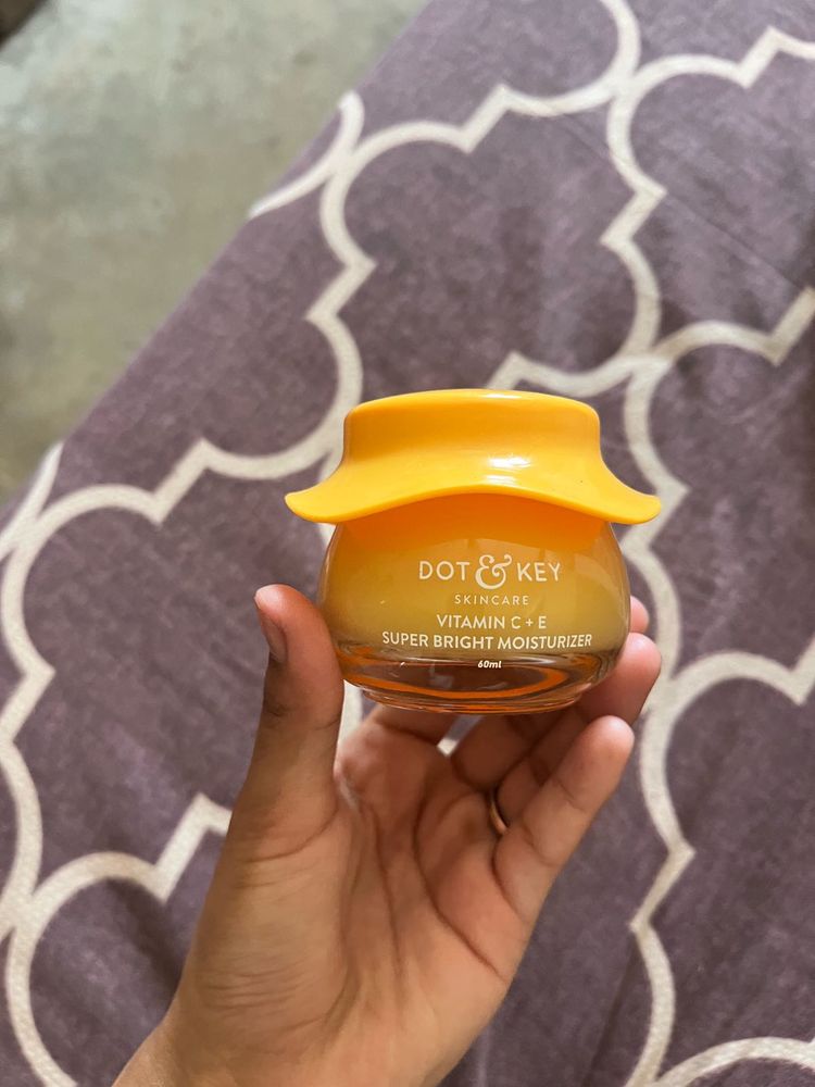 Dot &amp; Key Super Bright Moisturizer