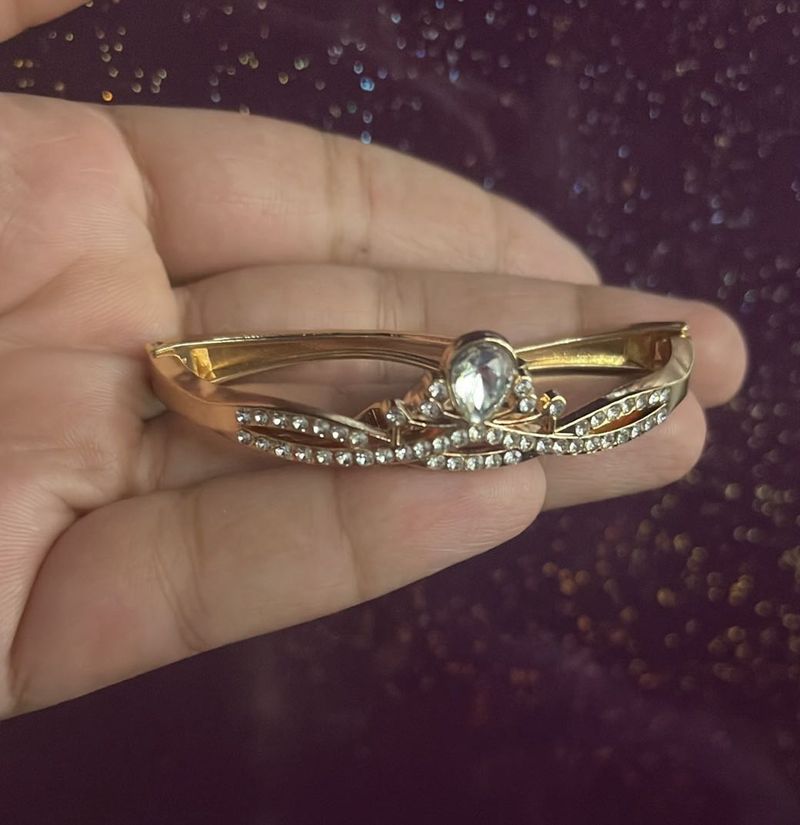 Sparkling Gold-Toned &amp; Crystal Bracelet