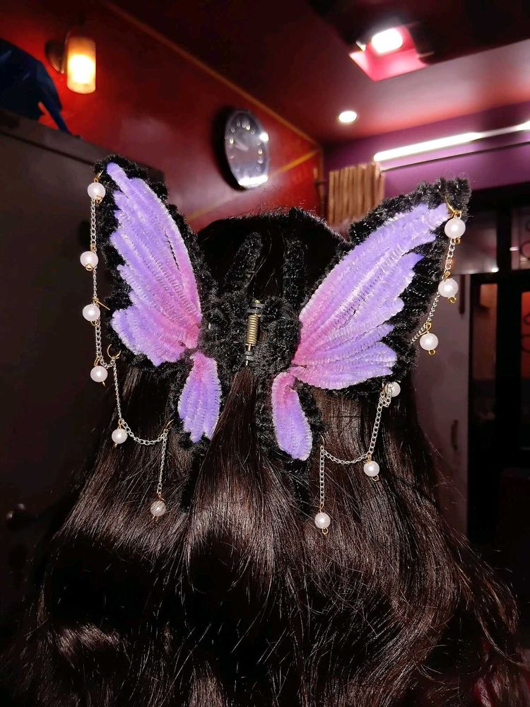 🦋 Handmade Butterfly Hair Clutcher with Pearl Cha