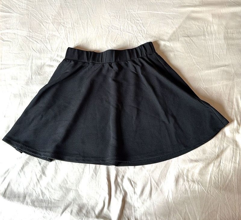 Chic Black Skater Skirt