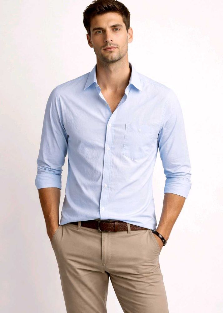 Men's Light Blue Button-Up Shirt