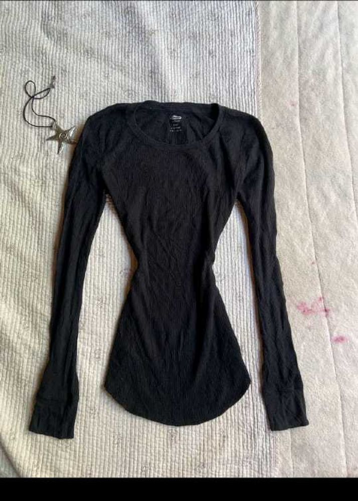 henley fitted tops (reserved)