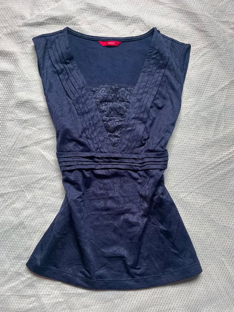 Women's Navy Blue Sleeveless Top