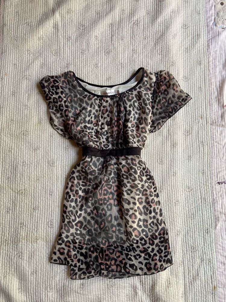 chic leopard print dress top