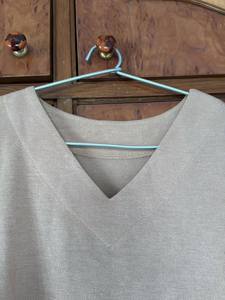 Elegant Beige V-Neck Top
