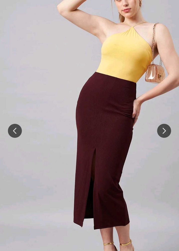 Chic Midi Skirt with Side Slit