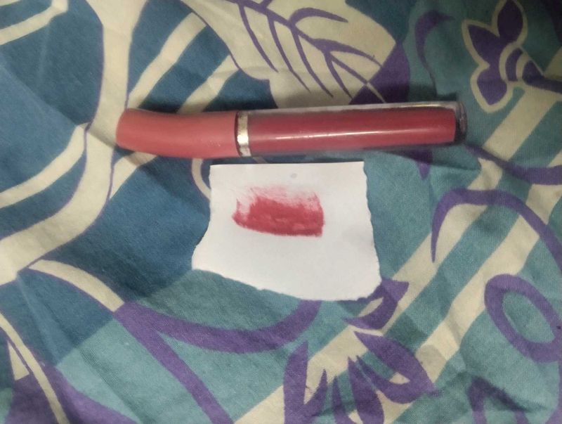 Sheer Pink Liquid Lipstick