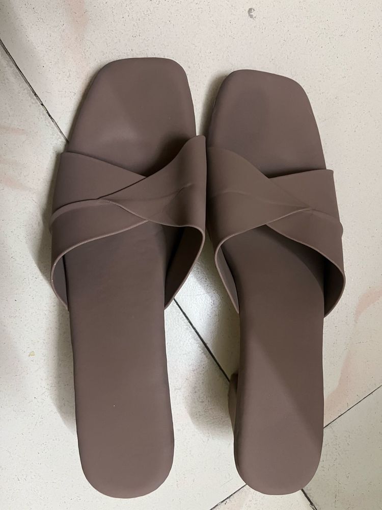women mauve heels