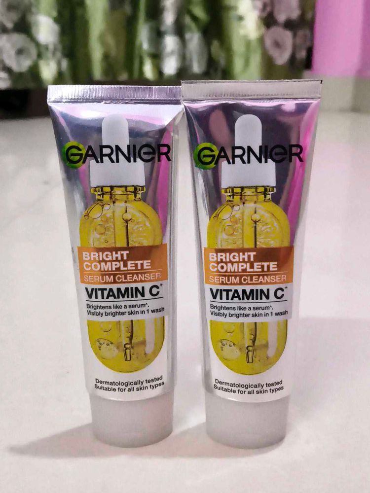 2 pack Garnier Bright Complete Vitamin C Serum Cle